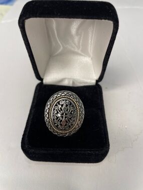 Vintage-Style Silver and Gold-Tone Filigree Oval Statement Ring Size 8.5